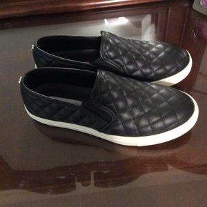 Steve Madden Slip Quilted Shoes